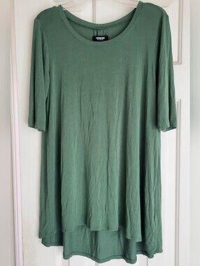 Premise Green Flowy Tunic Top